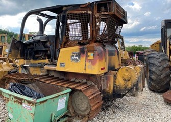 John Deere 700K Part and Part Machine